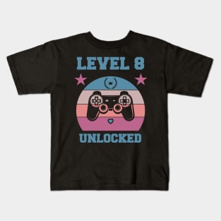 Level 8 Unlocked 8th Birthday Gift for Video Gamers Classic Kids T-Shirt